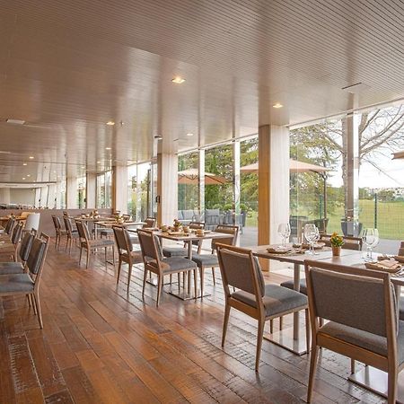 Suryaa Hotel Pinhais, Curio Collection By Hilton ภายนอก รูปภาพ