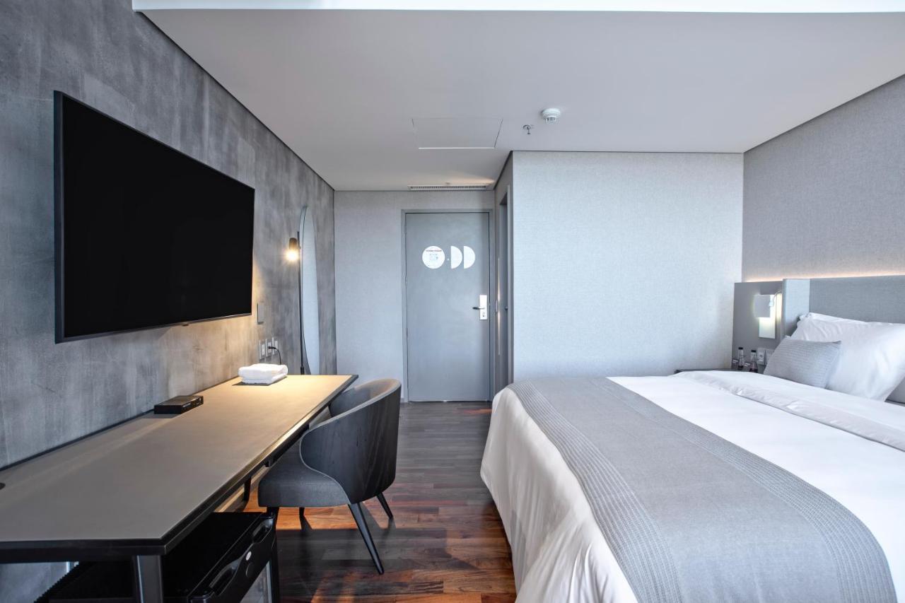Suryaa Hotel Pinhais, Curio Collection By Hilton ภายนอก รูปภาพ