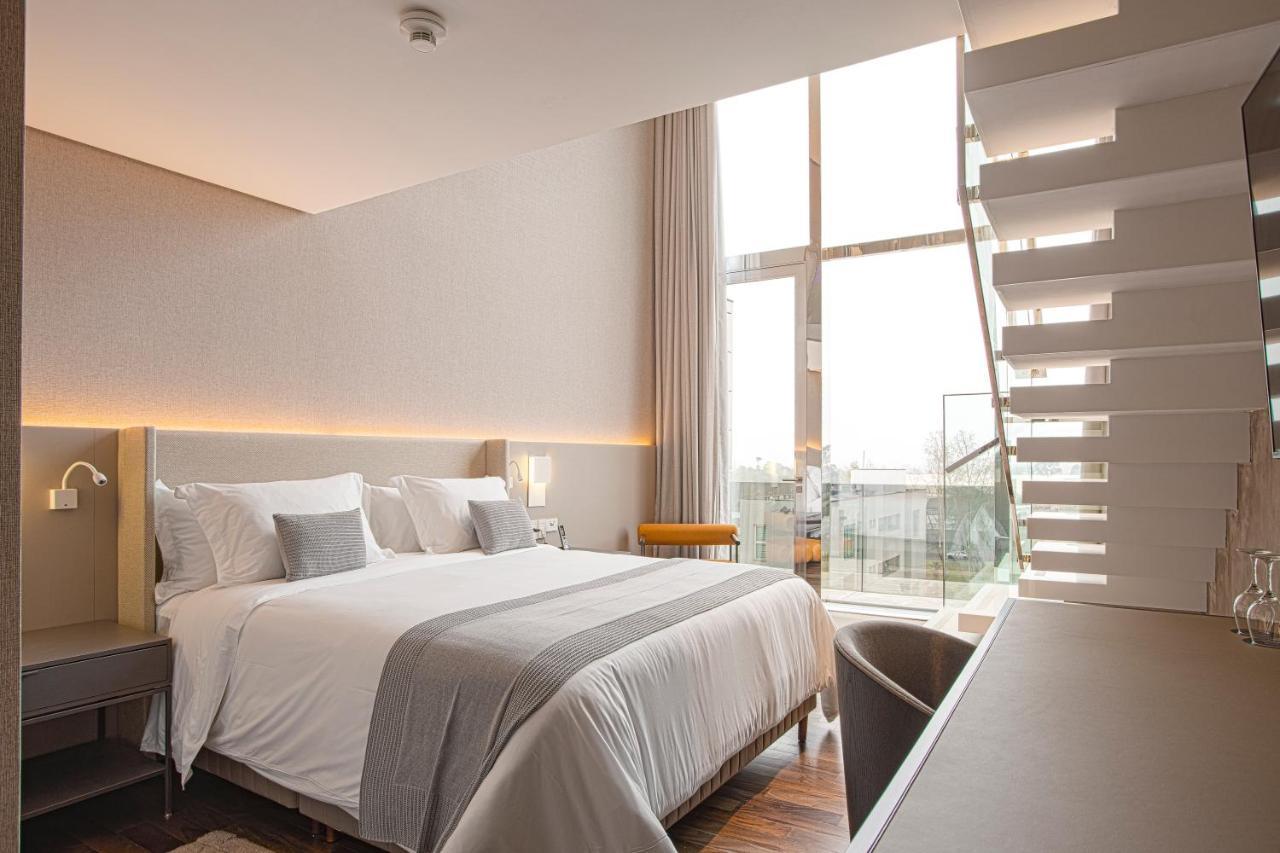 Suryaa Hotel Pinhais, Curio Collection By Hilton ภายนอก รูปภาพ