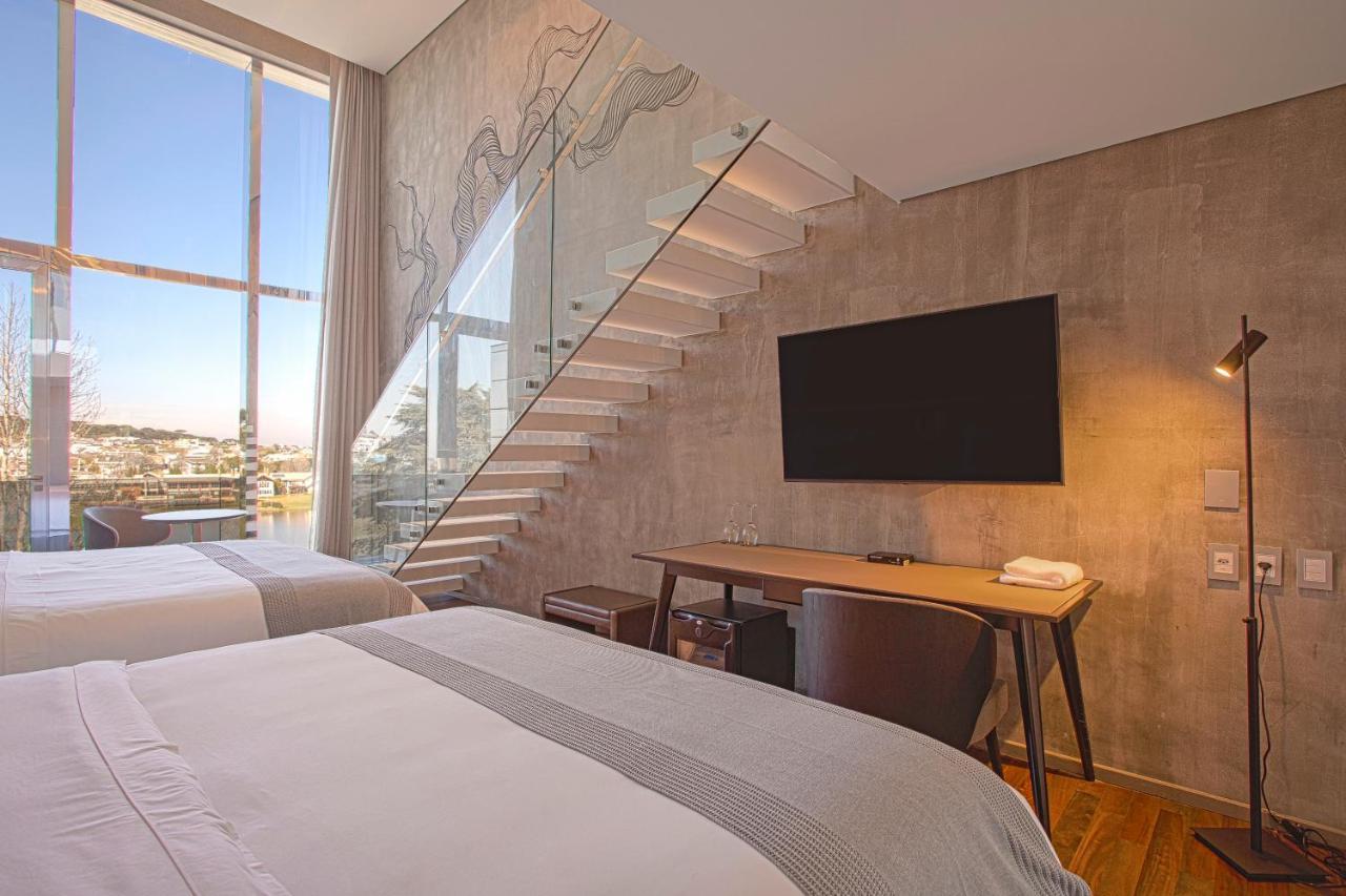 Suryaa Hotel Pinhais, Curio Collection By Hilton ภายนอก รูปภาพ