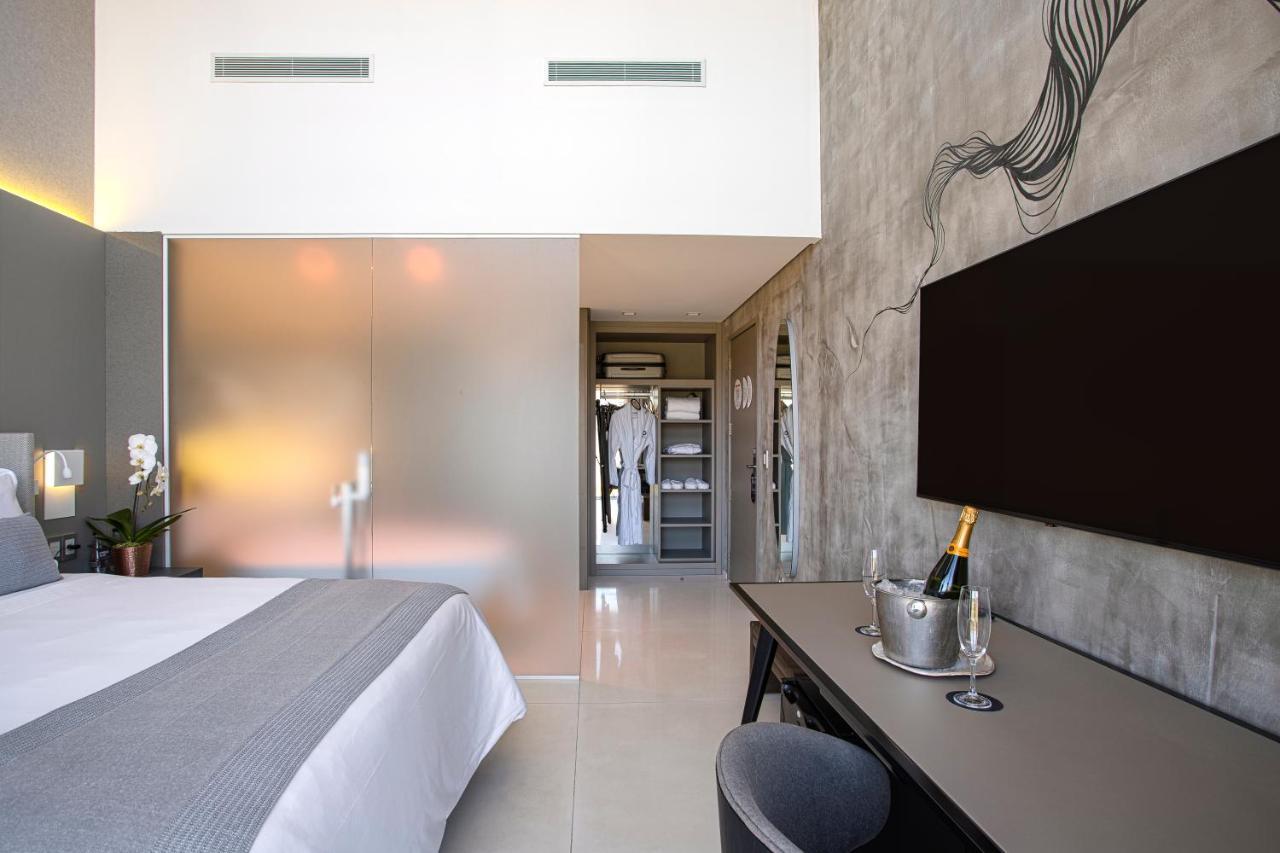 Suryaa Hotel Pinhais, Curio Collection By Hilton ภายนอก รูปภาพ