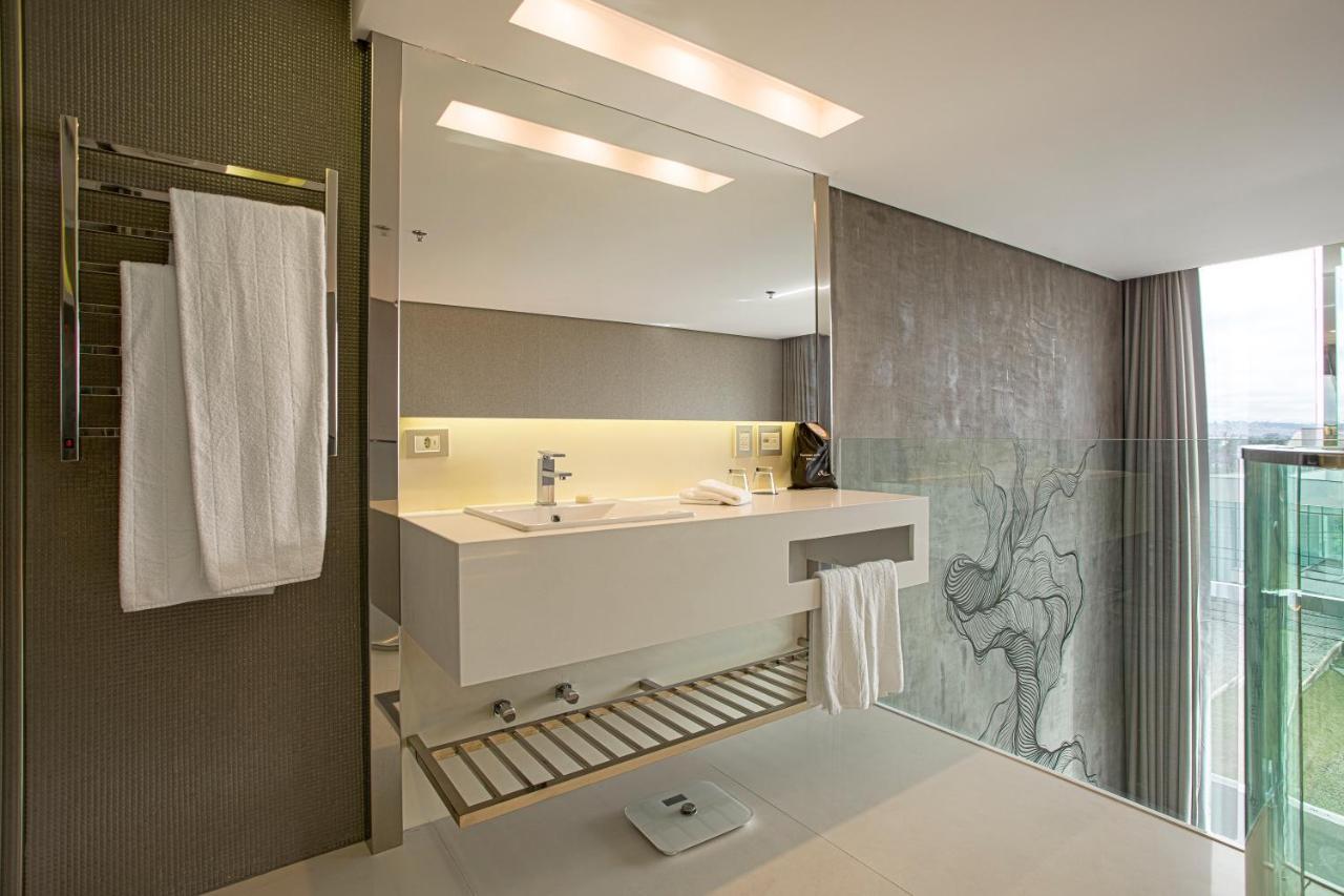 Suryaa Hotel Pinhais, Curio Collection By Hilton ภายนอก รูปภาพ