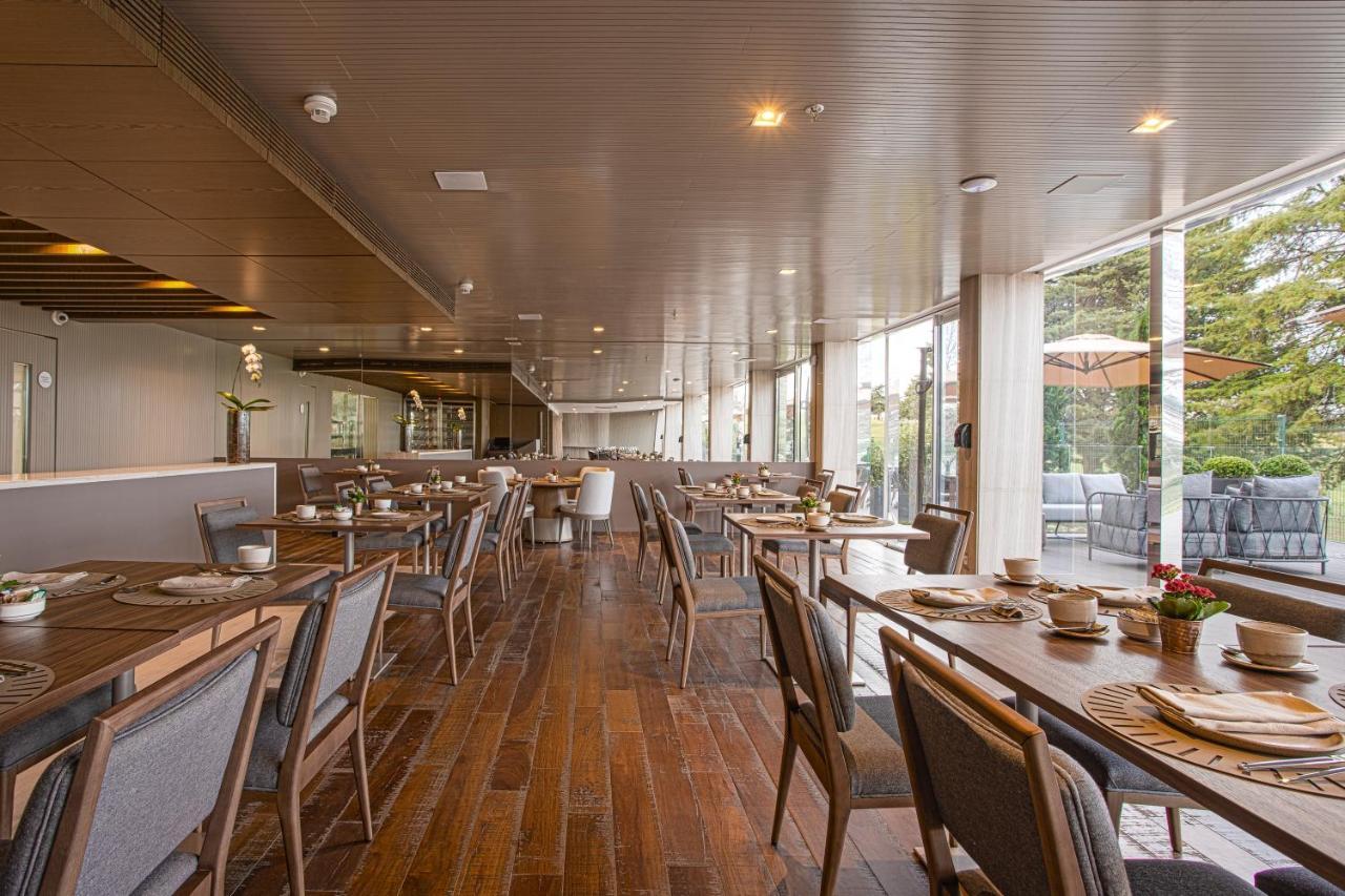 Suryaa Hotel Pinhais, Curio Collection By Hilton ภายนอก รูปภาพ